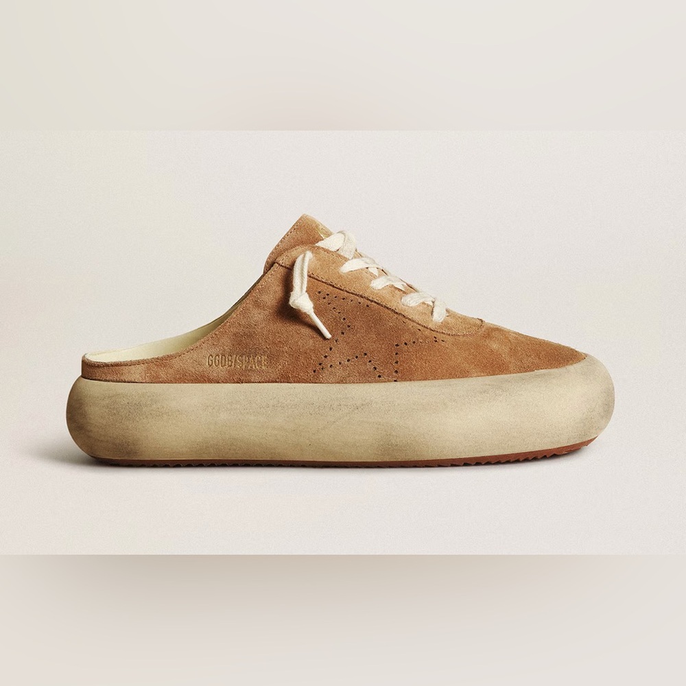 Golden Goose Space Star Sabot Tobacco 36